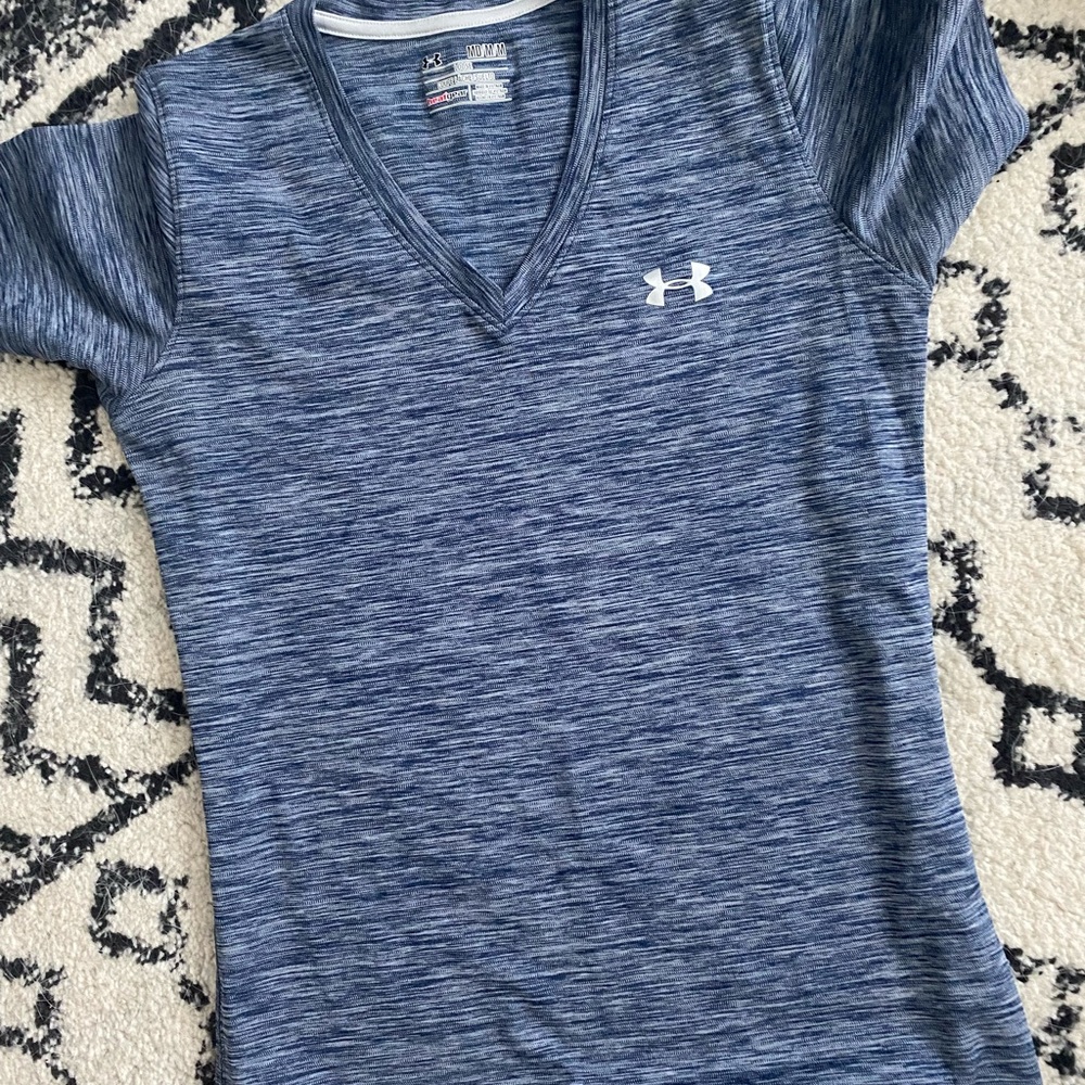 Under Armour Women’s V-Neck Tee